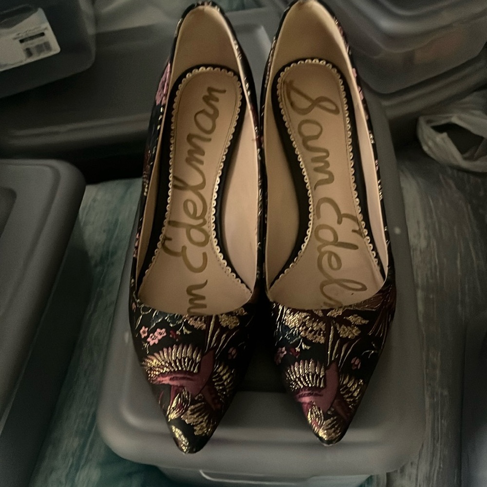 Fabric pumps